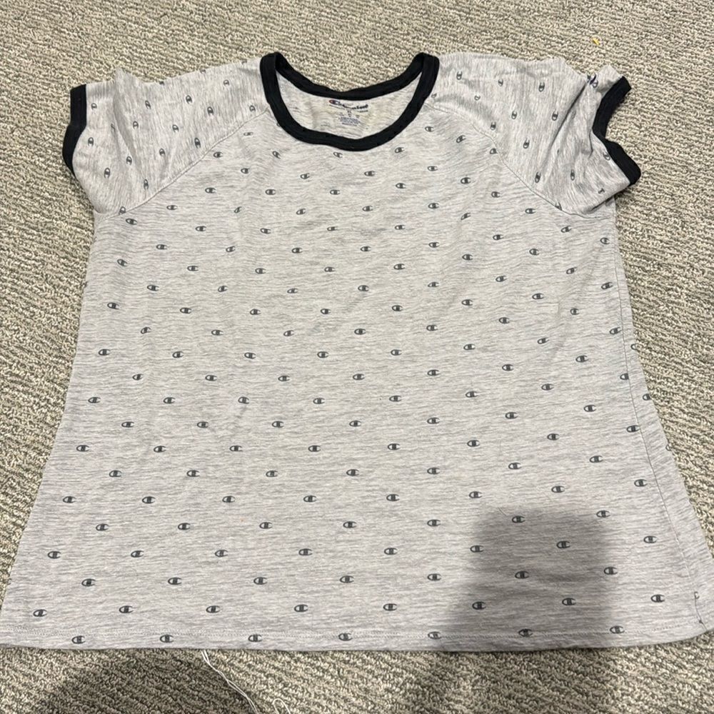 Women’s Champion T-shirt size xlarge